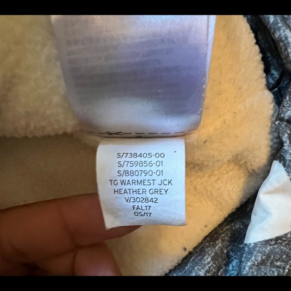 Baby Gap Girl’s jacket hearts pattern light grey - Picture 6 of 8